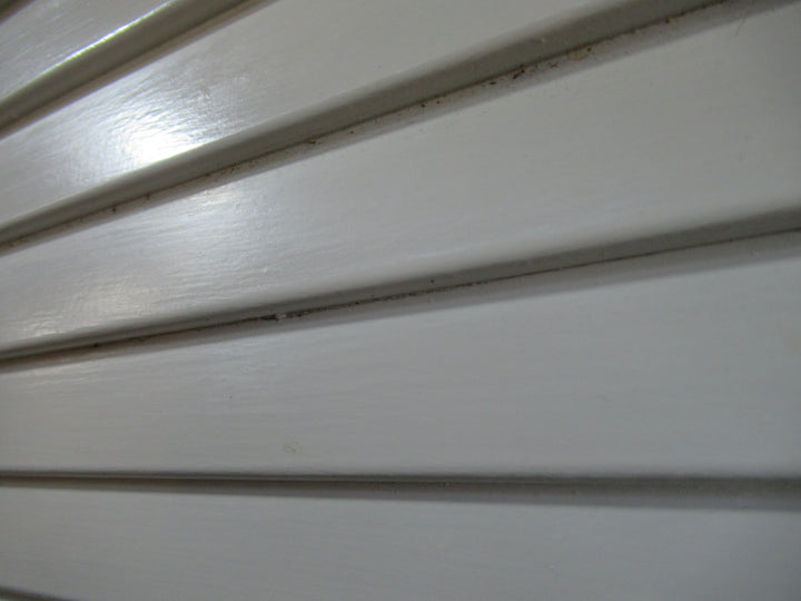 Paint Finish 2 Panel Closed Louvre Door 1980H x 610W x 30D