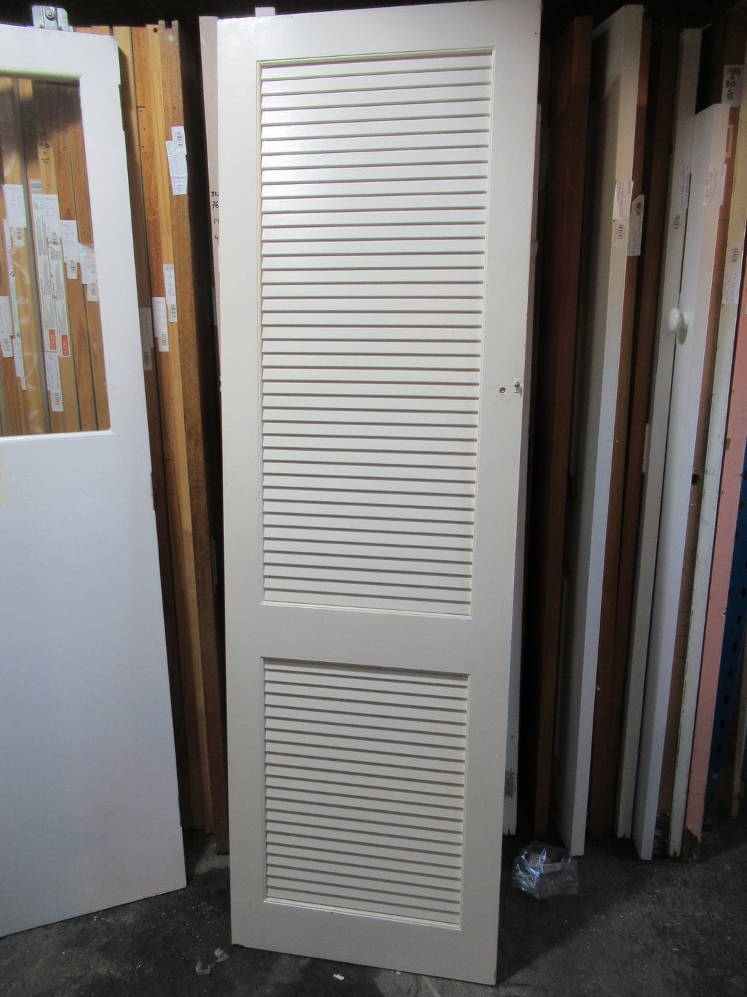Paint Finish 2 Panel Closed Louvre Door 1980H x 610W x 30D