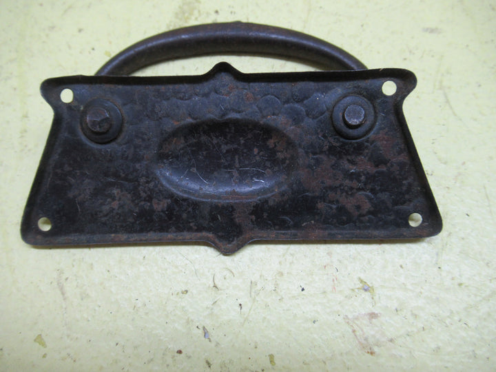 Trapezium Sheild with Oval Dome Pull Handle 84-95W x 45H