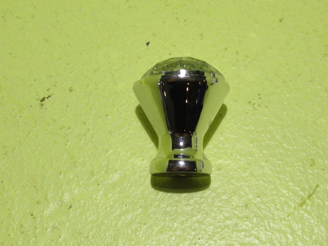 Plastic Diamond Pull Handles 26-30Dia x 24-36H