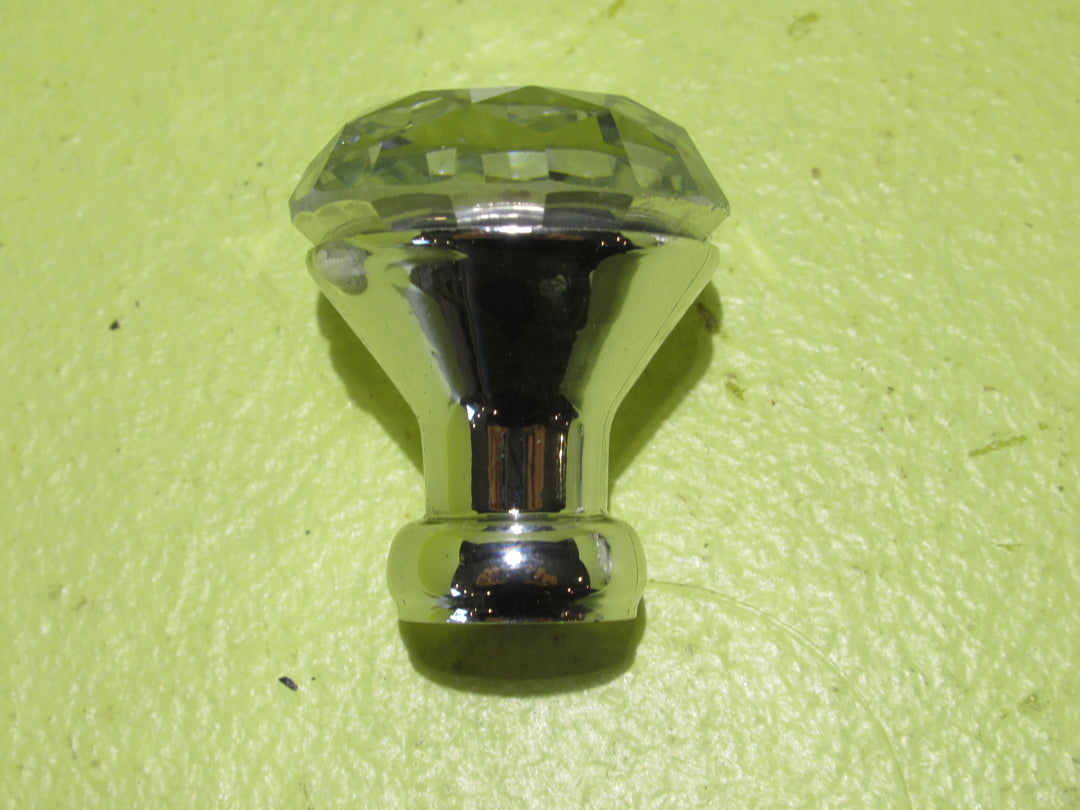 Plastic Diamond Pull Handles 26-30Dia x 24-36H