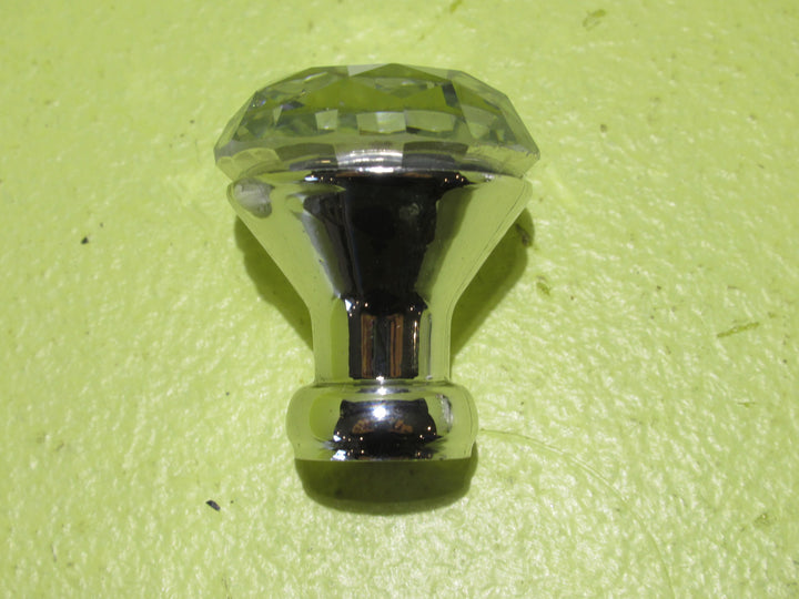 Plastic Diamond Pull Handles 26-30Dia x 24-36H