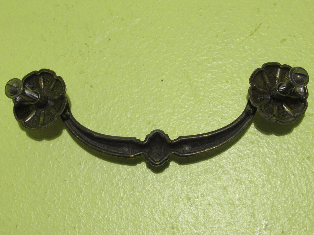 Retro Pull Handles with Segmented Plates 25Dia/ 135W x 30H x 25D
