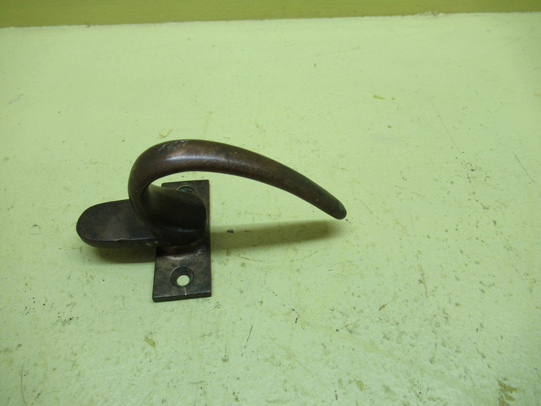 Art Novueau Comma Shape Bronze Window Latch Fastener 55L x 20W/Lever 100L x 90-20W