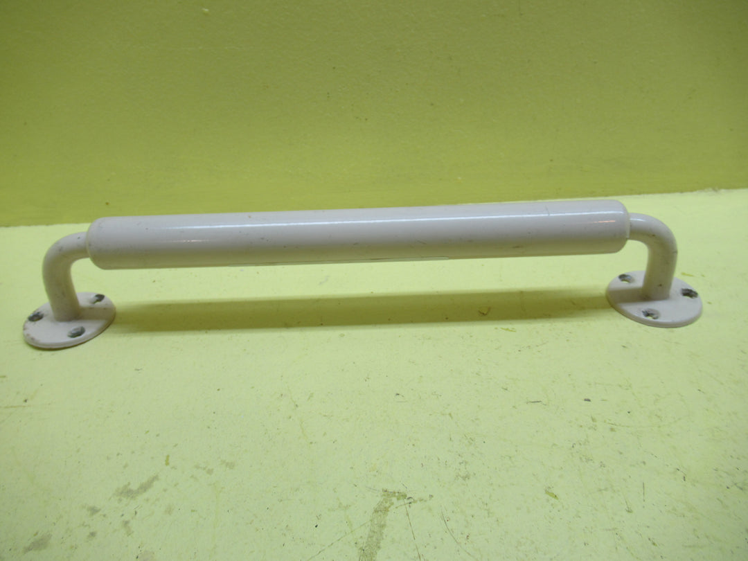Almond Ivory Grab Rail 347L x 43W x 45H
