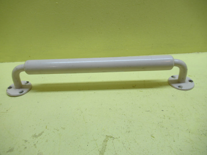 Almond Ivory Grab Rail 347L x 43W x 45H