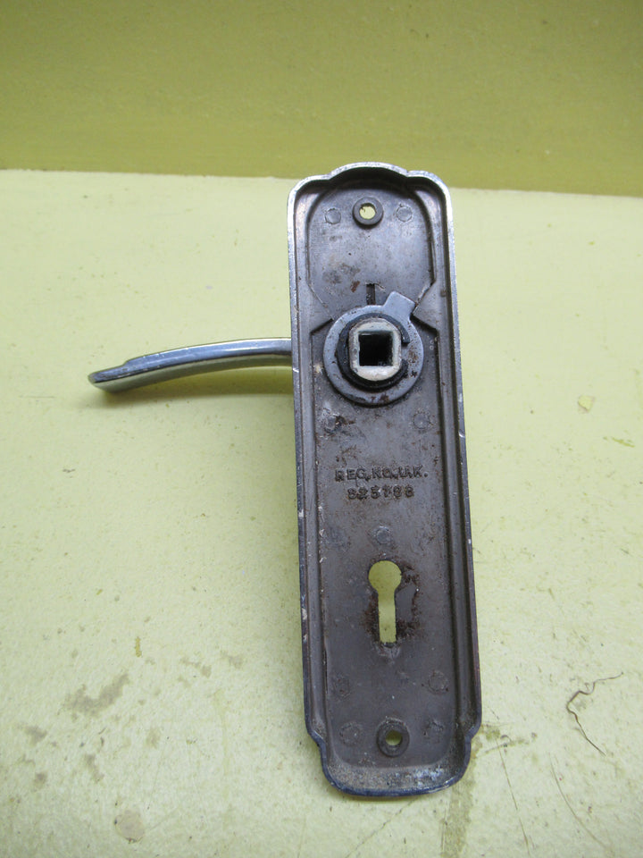 Art Nouveau Curved Stepped Plate with Curve Lever Handle 152H x 42W/Lever 57H x 95L