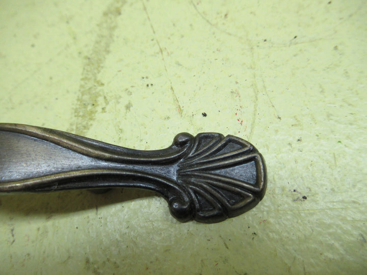 Antique Brass Fan Ends with Knotted Middle Draw Pull 140L x 17W x 15H
