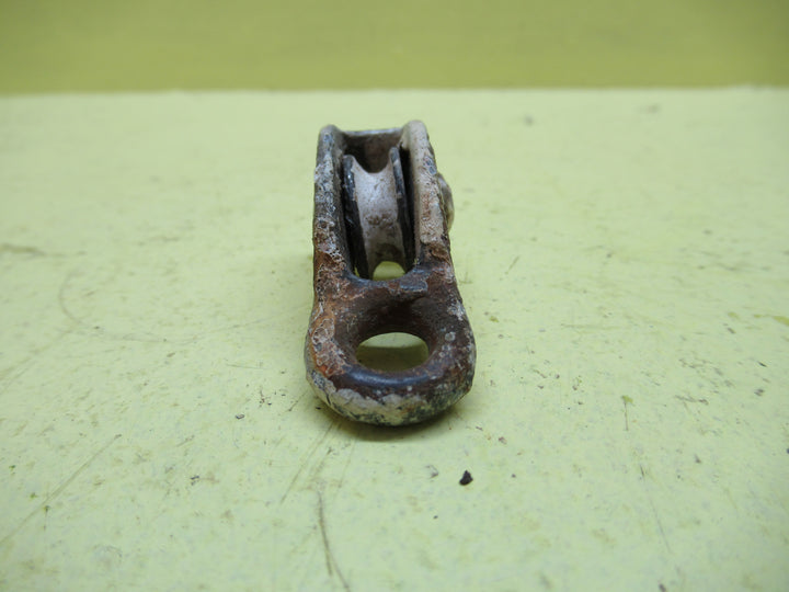 Narrow Steel Pulley 50L x 22W x 15D
