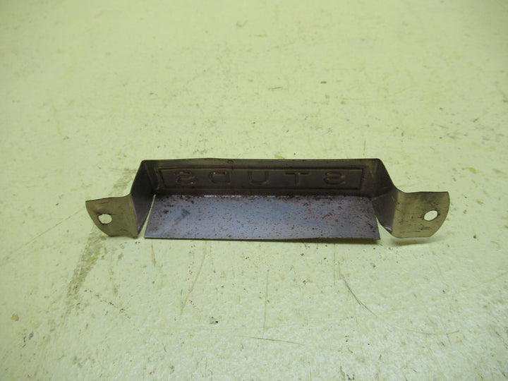 Studs Draw Pull Label 110L x 17H x 17D