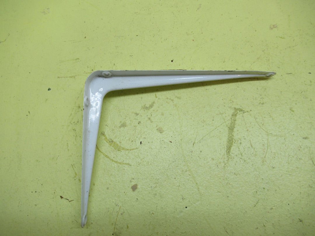Middle Ridge Brackets 120-125-150H x 100-145-200D x 15-20-35W