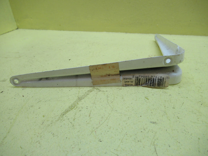 Middle Ridge Brackets 120-125-150H x 100-145-200D x 15-20-35W