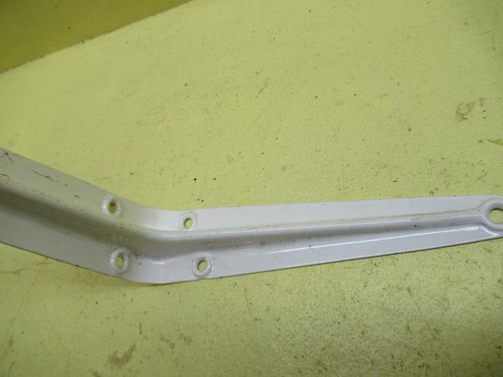 Middle Ridge Brackets 120-125-150H x 100-145-200D x 15-20-35W