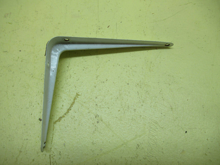 Middle Ridge Brackets 120-125-150H x 100-145-200D x 15-20-35W