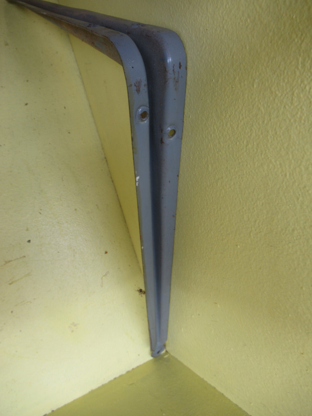 Ridge with Circle Screw Holes Brackets 310H x 350D x 20-44W