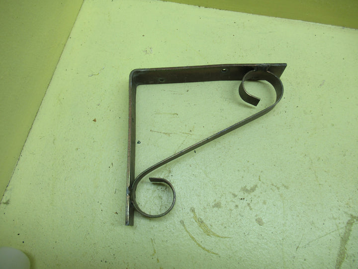 Bronze Bracket with Swirl Detail 150H x 160S x 25W