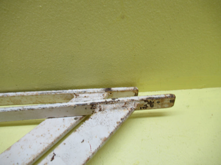 Large White Steel Brackets)Set of 2) 455H x 440D x 180D