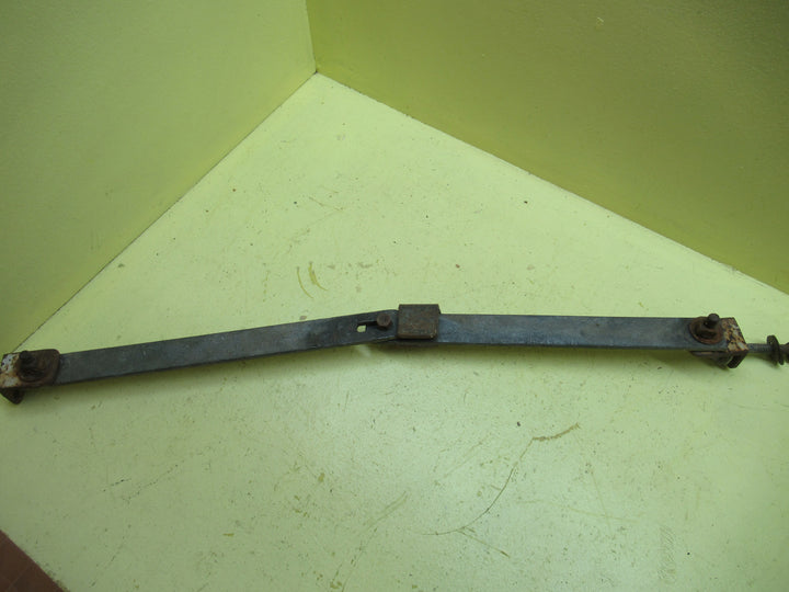 Locking Heavy Duty Securing Bracket 640L x 30D/320-360 half Lengths