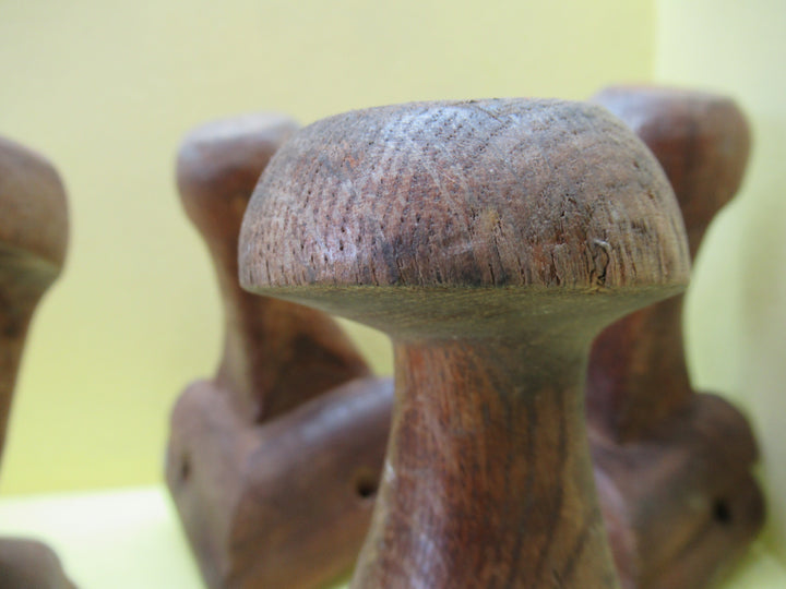 Craved Edge Queen Anne Oak Chair Legs 160L x 100SQ - 55Dia
