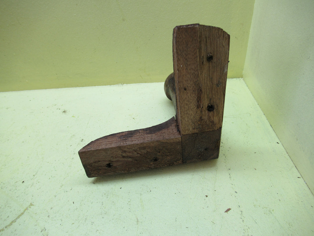 Simple Oak Chair Leg 155H x 150 c 150W