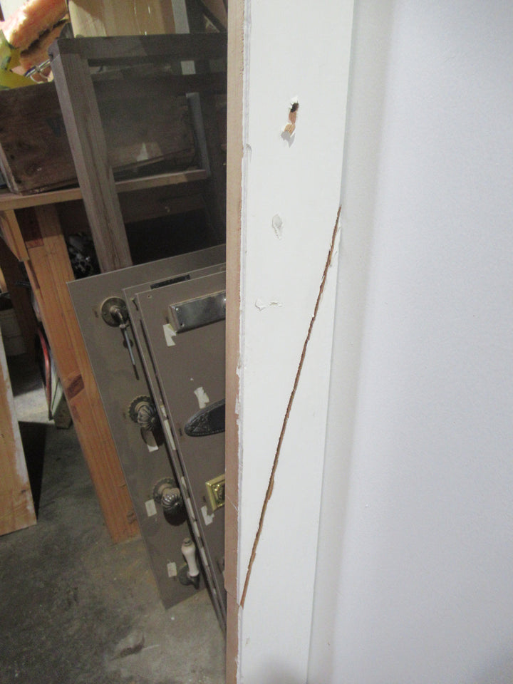 Paint Finish Hollow Core Door in Frame 2020H x 860W x 115D/Door 1975H x 810W