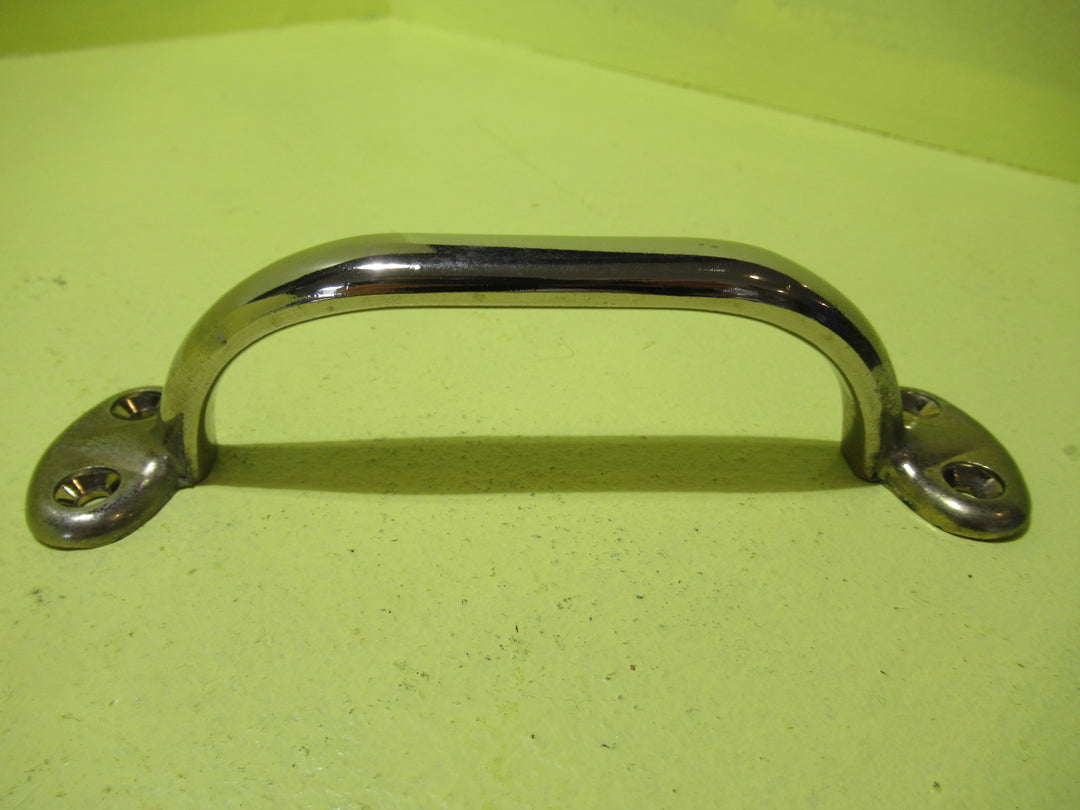 Chrome Pull Handle   165L x 40W x 40H