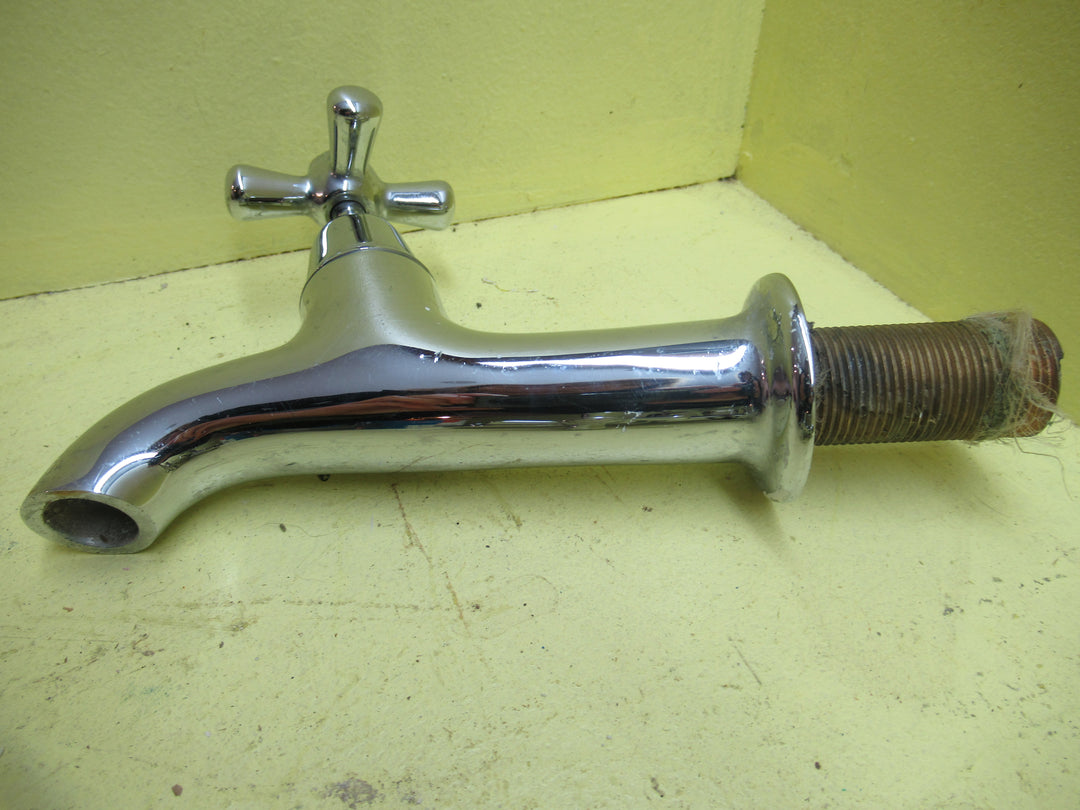 Modern Traditional Methven Bath Tap 130H x 55dDia x 160D