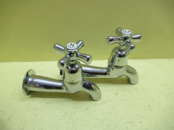 Modern Traditional Methven Hot & Cold Bath Taps 130H x 55Dai x 160D