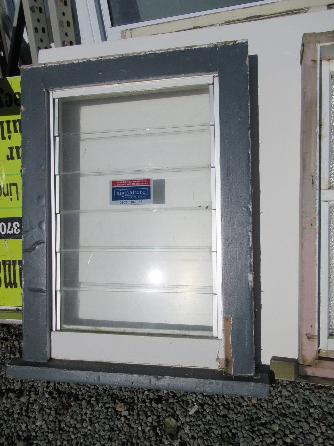 6 Panel Louvre Wooden Window 1020H x 705W