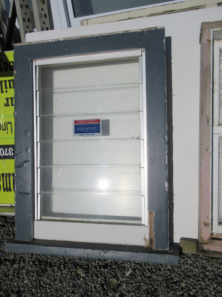 6 Panel Louvre Wooden Window 1020H x 705W