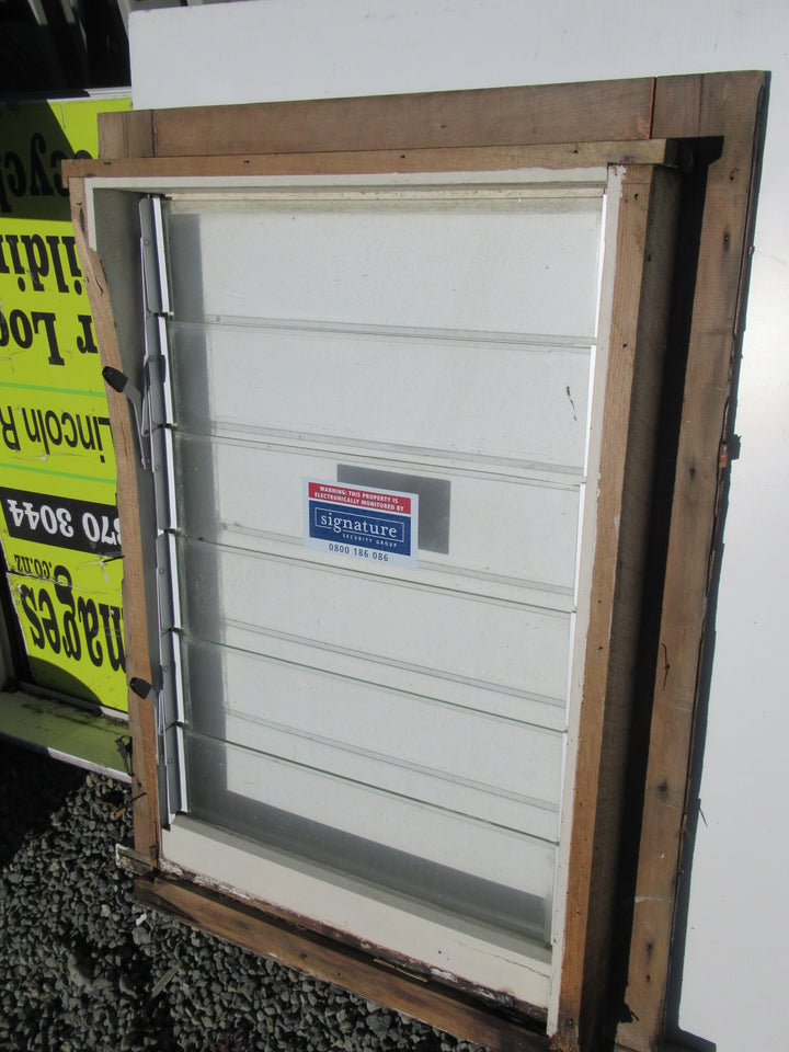 6 Panel Louvre Wooden Window 1020H x 705W