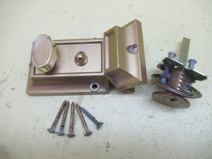 Brass Effect No Name Night Latch & Keep 86L x 62W x 25H/Keep 29L x 6W x 25H