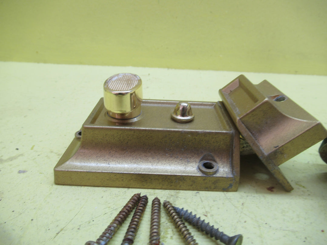 Brass Effect No Name Night Latch & Keep 86L x 62W x 25H/Keep 29L x 6W x 25H