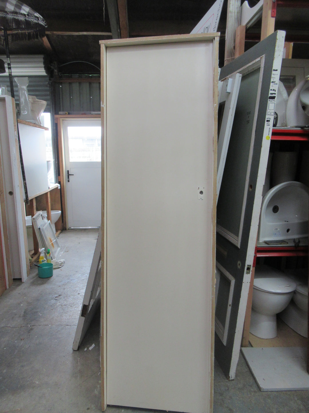 Paint Finish Hollowcore Door in Frame 2075H x 630H x 80D/Door 2035H x 5901W
