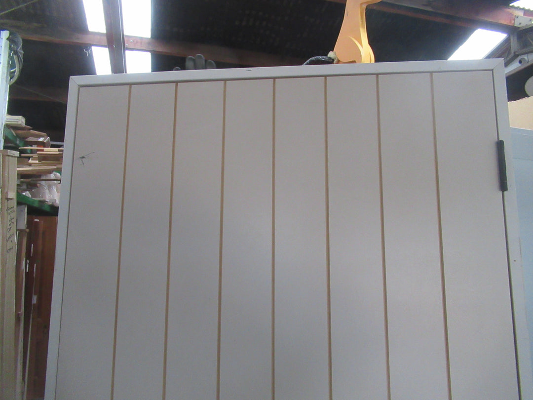 T &n G Hollowcore Door in Frame 2030H x 850H x 115D/Door 1980H x 810W