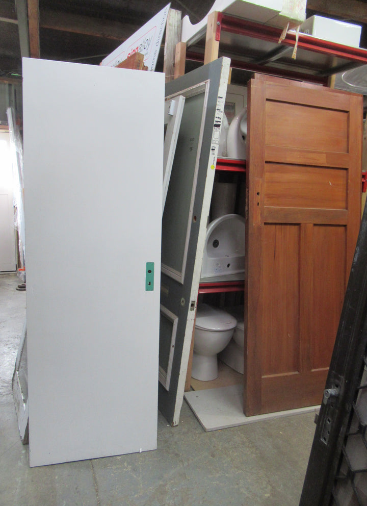 White Painted Hollowcoere Hallway Door 1980H x 660W x 40D