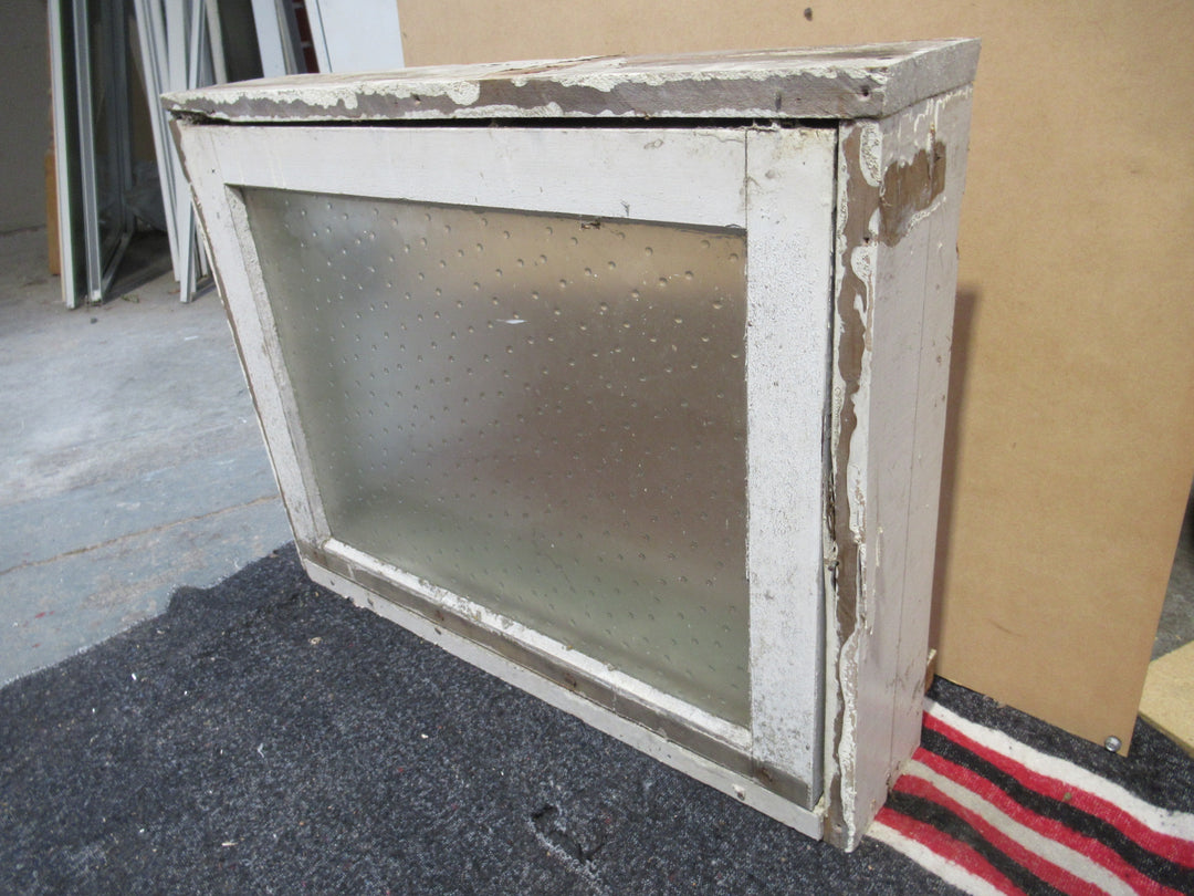 1 Lite Rain Drops  Opening Window 520H x 130D x 660W