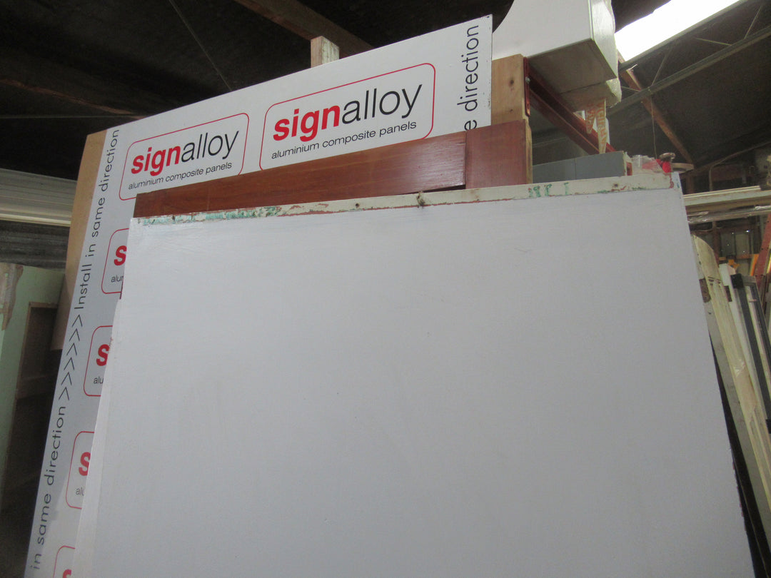 White/Gold Painted Hollowcore Door 1985H x 805W x 40D