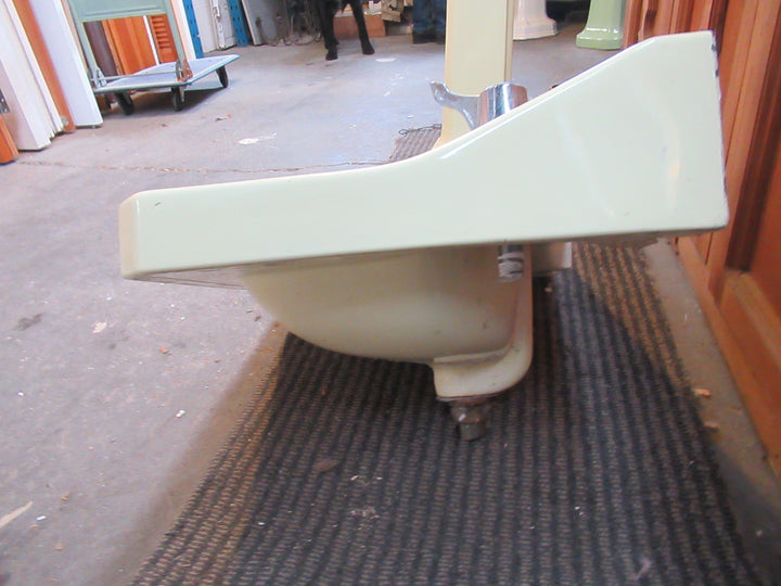 Green/Yellow Hand Basin & Pedestal      (Garden use only)