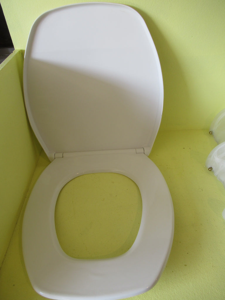 Plastic Toilet Lid (No Attachments)   20H x 400W x 500D