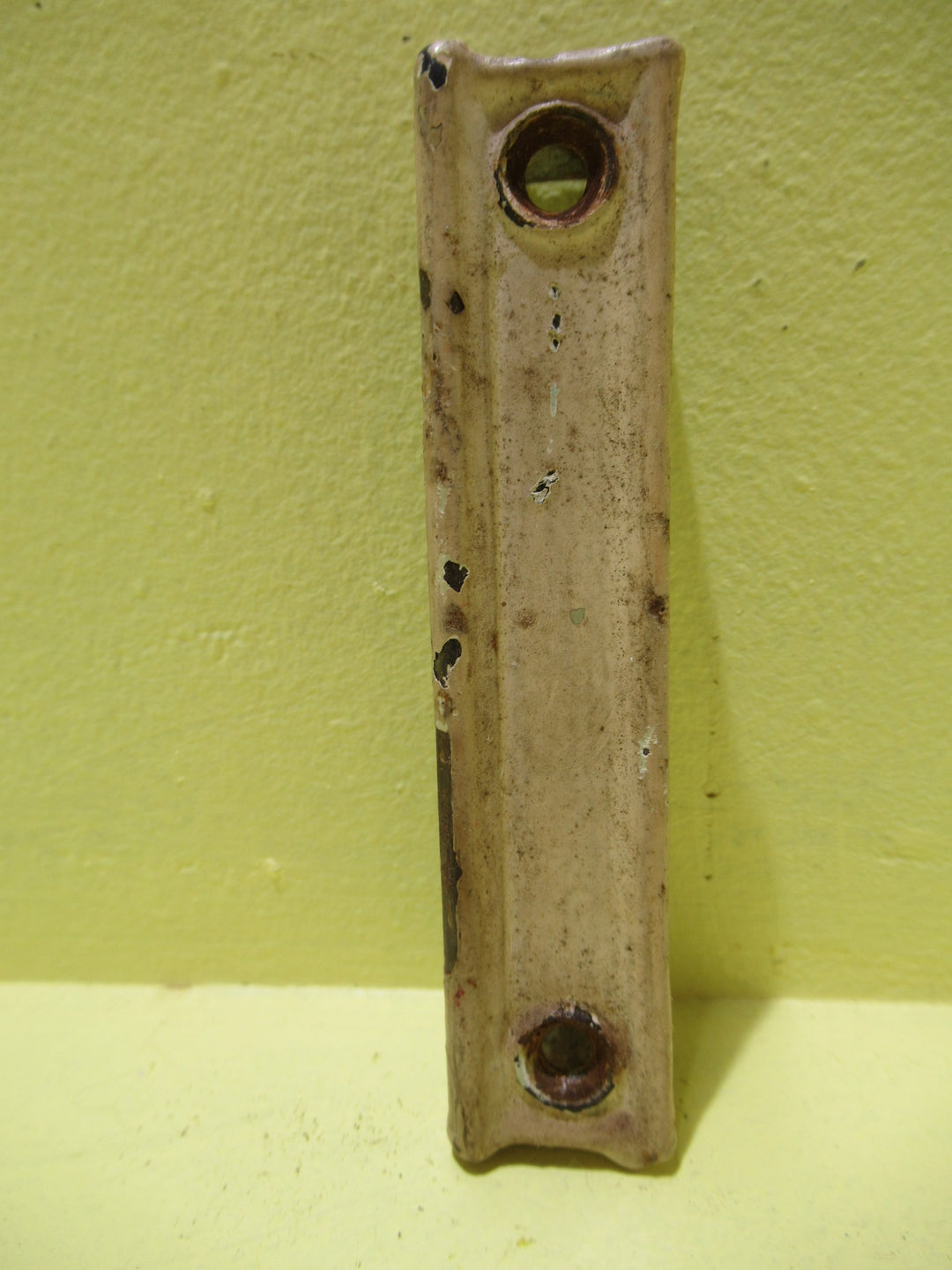 Narrow Steel Keep     20H x 110W x 23D