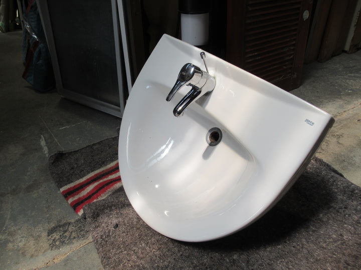 White Pedestal & Basin with Chrome Tap Mixer (Roca) Basin 140H x 520D x 650W