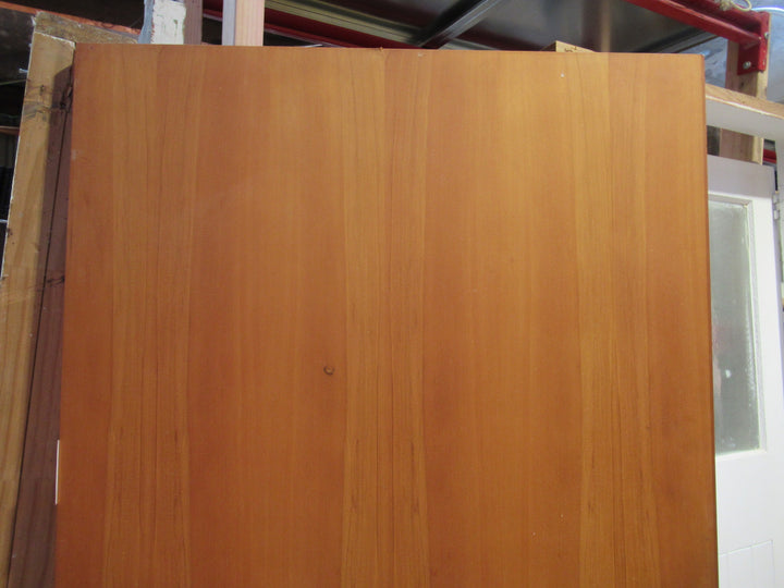 Rimu Veneer Hollow Core Door 1980H x 810W x 35D