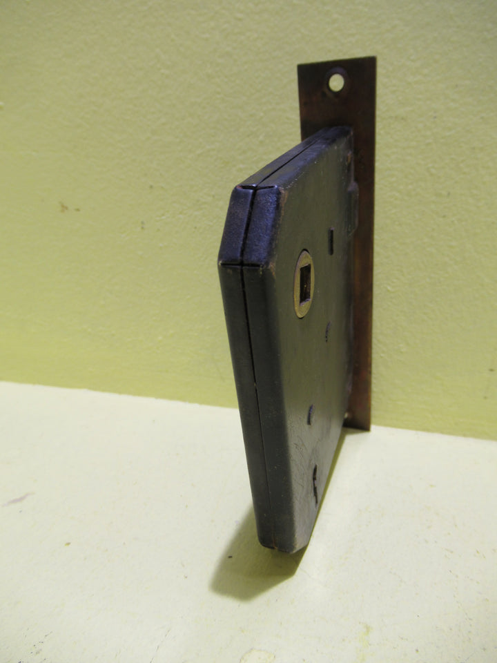 Yale - 2 Lever Lock - British Mae 132L x 22W/Body 95L x 85D x 10W