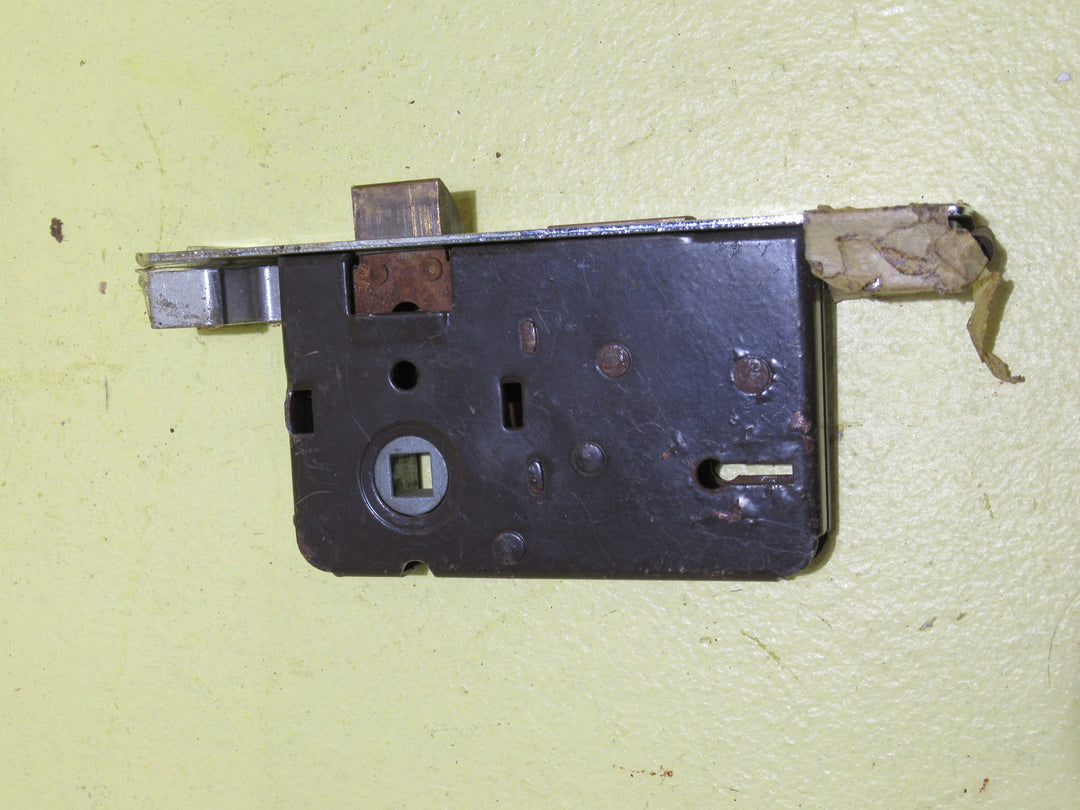 Legge 3 Lever Mortice Lock for French Door 153L x 22W/Body 100L x 65W x 12D/Axial 44mm