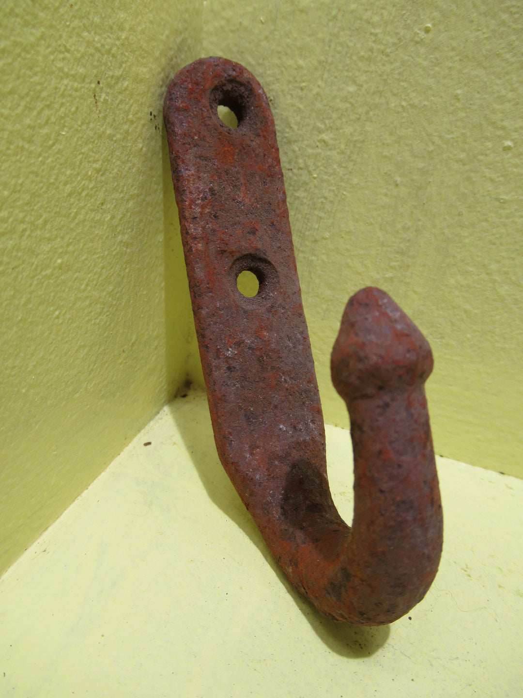 Rustic Steel Arrowhead Single Stable Hooks 110H x 25W x 50D