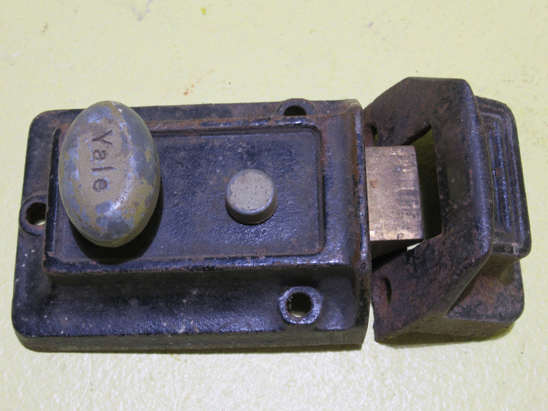 Art Deco Yale Night Latch with Metal Casting with Curved Rectangle Corners and Oval Knob 94W x 60H x 45D