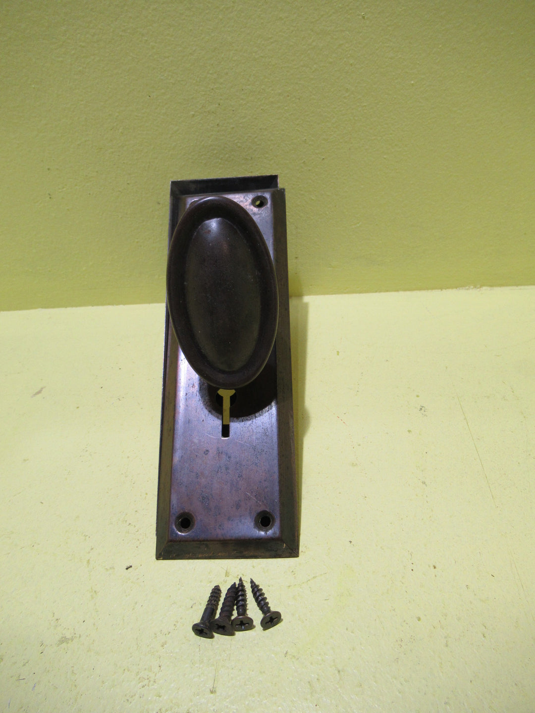 Antique Copper Rectangle Edge Plate with Oval Knob Handles
