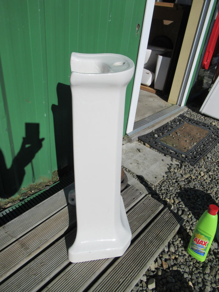 White China Traditional Pedestal = 62H x 30W x 23D