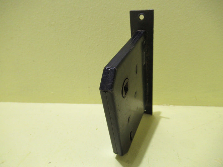 Yale Reversalble Mortice Lock 132H x 22W/Body 95H x 9W x 85D